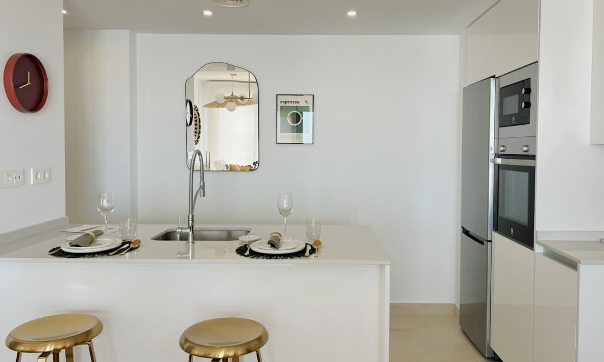 2 soveværelse Strandlejlighed til salg i Aguilas med swimmingpool garage - € 295.000 (Ref: 8677359)