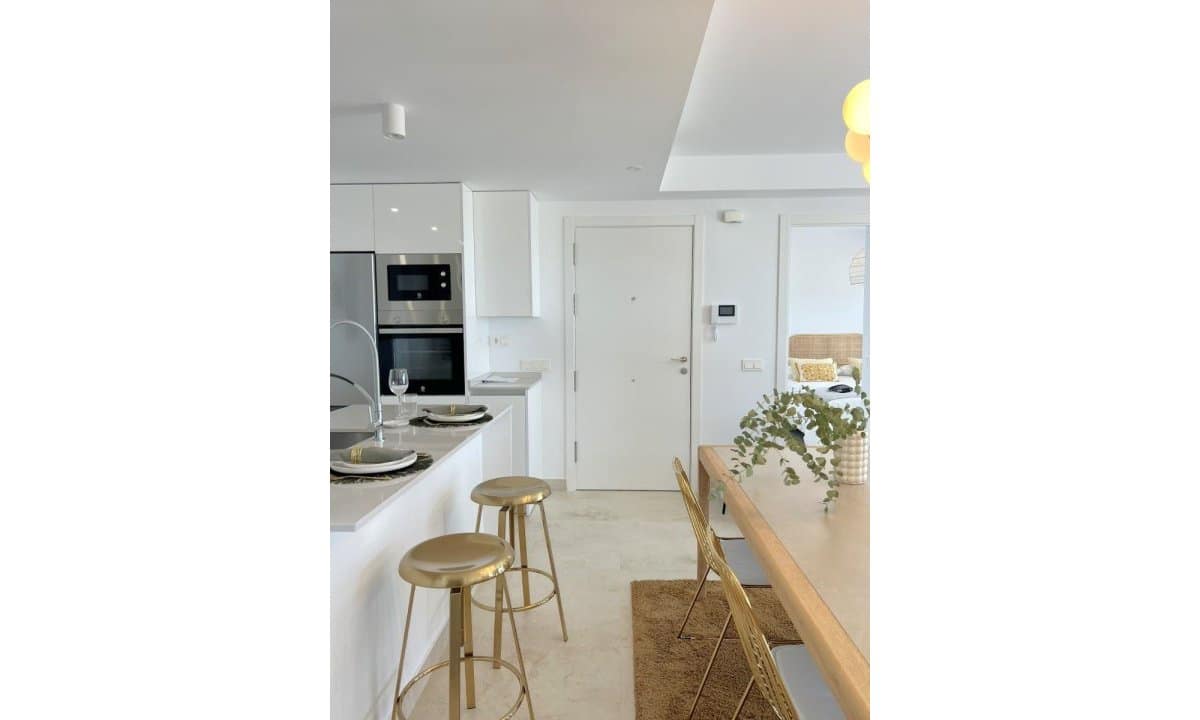 2 soveværelse Strandlejlighed til salg i Aguilas med swimmingpool garage - € 295.000 (Ref: 8677359)