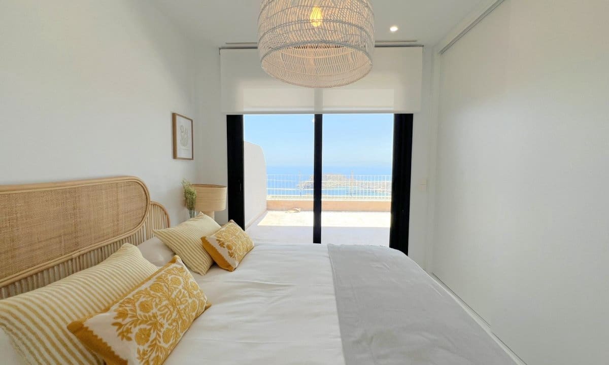 2 soveværelse Strandlejlighed til salg i Aguilas med swimmingpool garage - € 295.000 (Ref: 8677359)