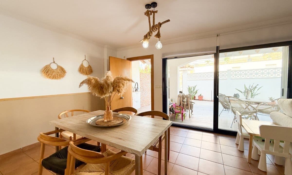 4 soveværelse Byhus til salg i Aguilas med swimmingpool garage - € 373.000 (Ref: 9207997)