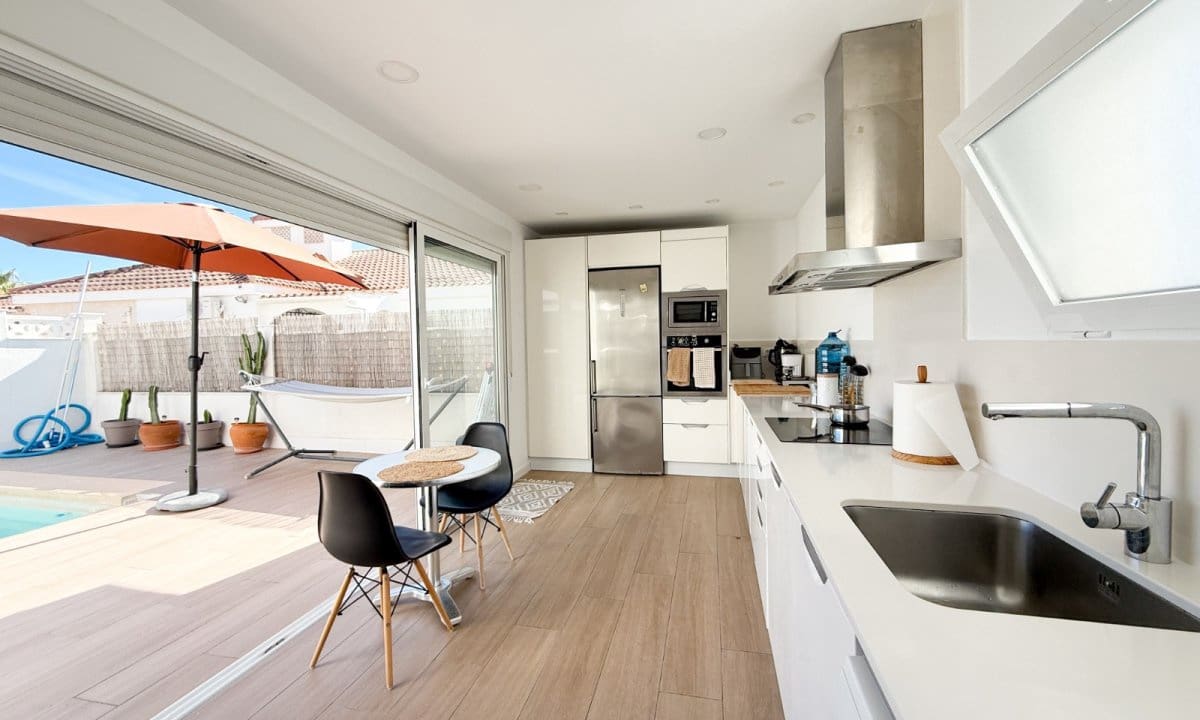 4 soveværelse Byhus til salg i Aguilas med swimmingpool garage - € 373.000 (Ref: 9207997)