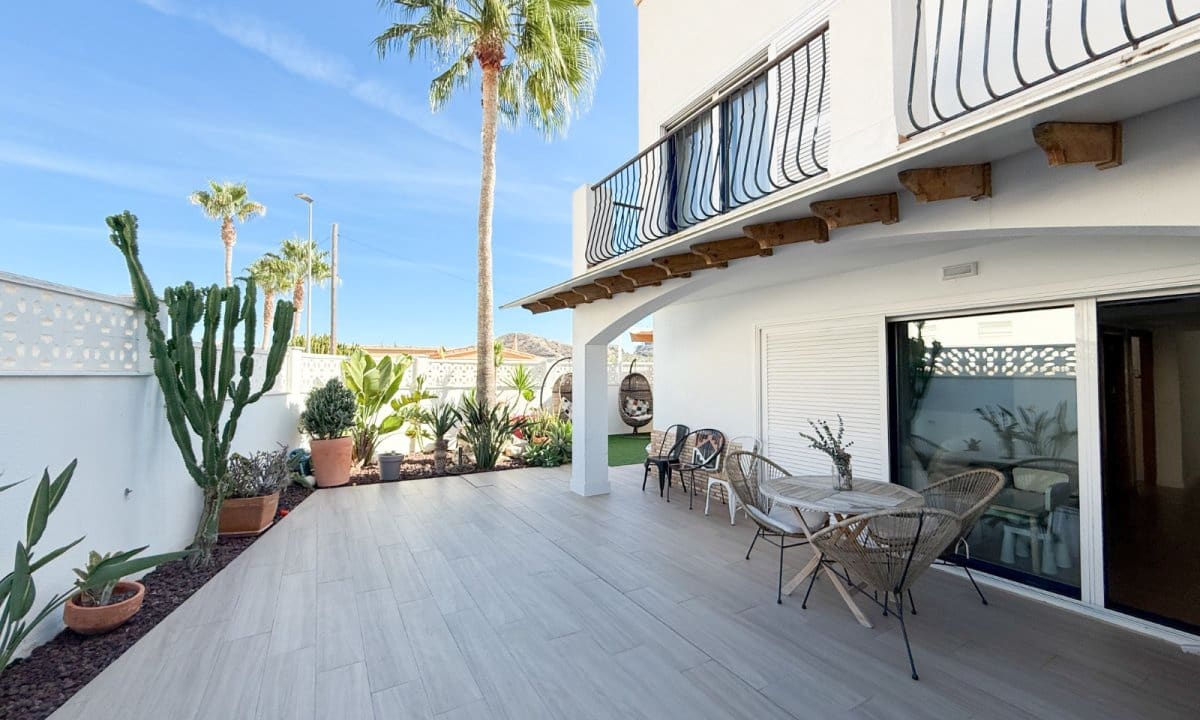 4 soveværelse Byhus til salg i Aguilas med swimmingpool garage - € 373.000 (Ref: 9207997)