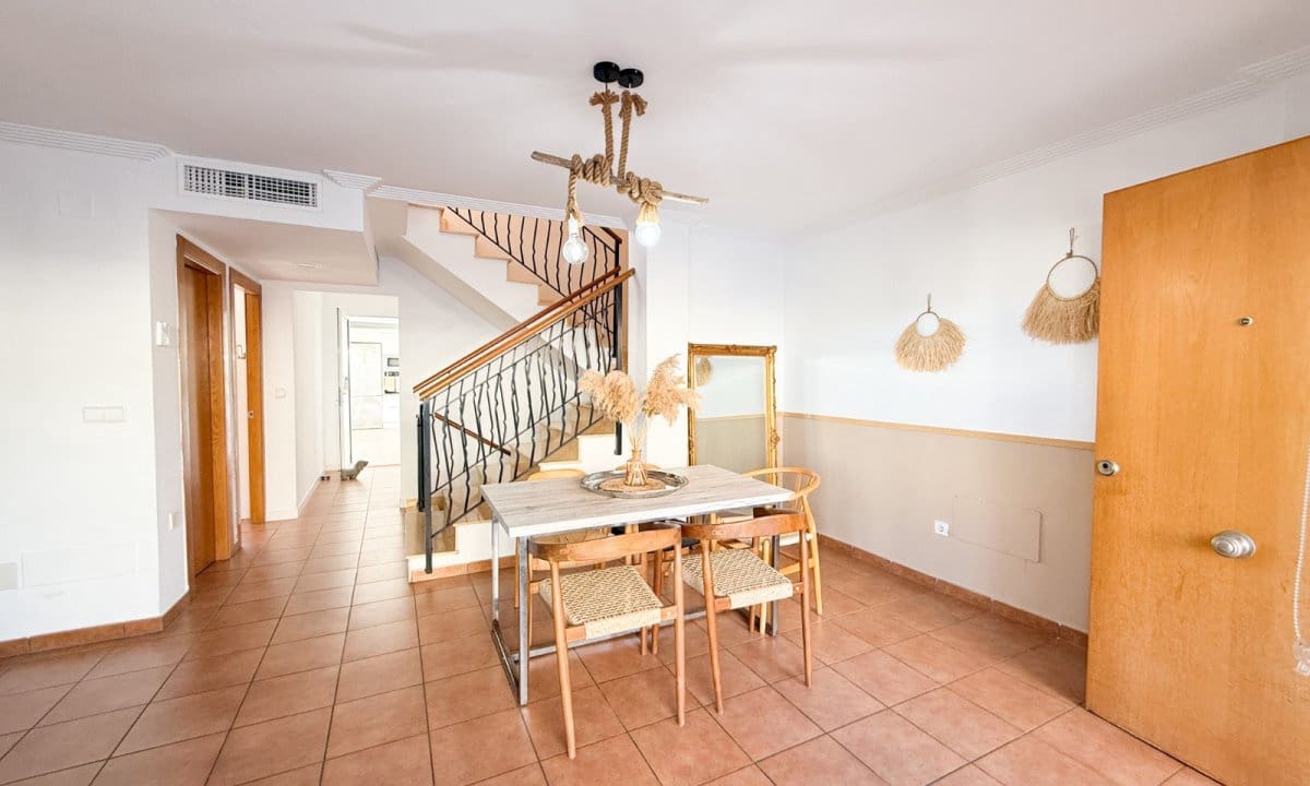 4 soveværelse Byhus til salg i Aguilas med swimmingpool garage - € 373.000 (Ref: 9207997)