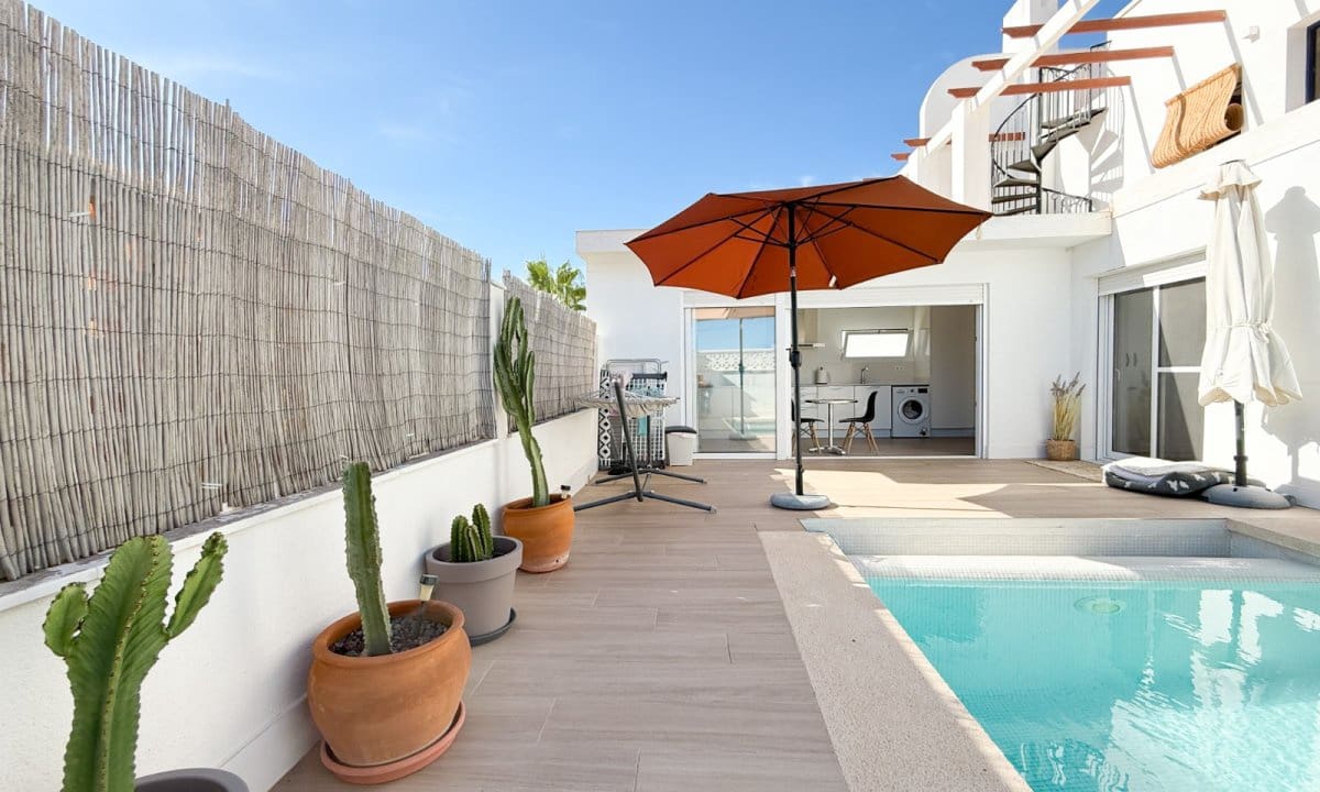 4 soveværelse Byhus til salg i Aguilas med swimmingpool garage - € 373.000 (Ref: 9207997)