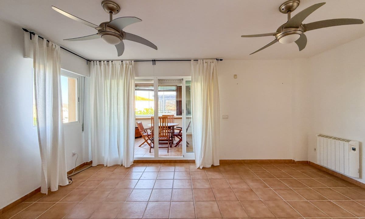 3 soverom Leilighet til salgs i Calabardina med svømmebasseng garasje - € 240 000 (Ref: 9297940)