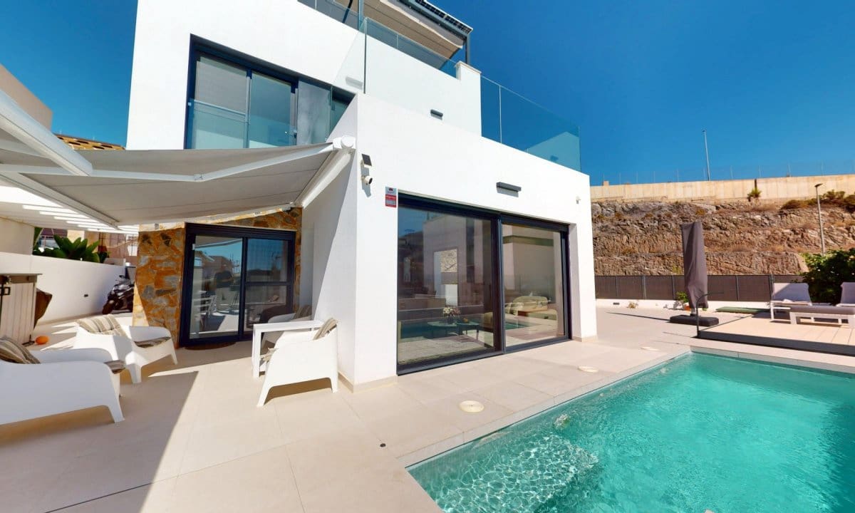 4 soverom Villa til salgs i Aguilas med svømmebasseng garasje - € 570 000 (Ref: 9337325)