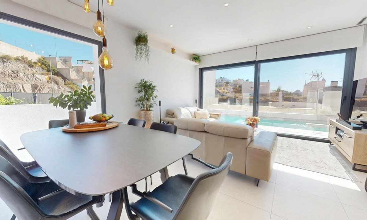 4 soverom Villa til salgs i Aguilas med svømmebasseng garasje - € 570 000 (Ref: 9337325)