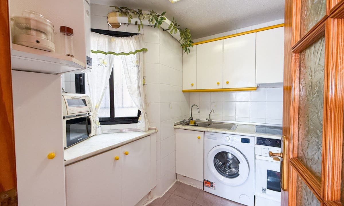 2 bedroom Apartment for sale in Aguilas - € 148,000 (Ref: 9361012)