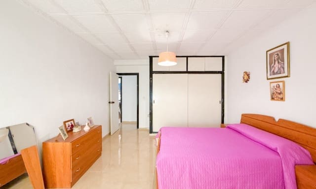 4 chambre Appartement à vendre à Casco Antiguo, Aguilas - 120 000 € (Ref: 9436605)