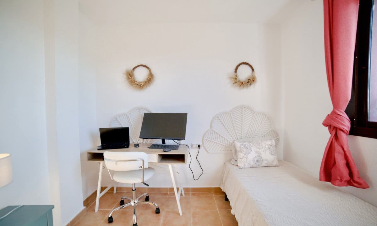 2 makuuhuone Huoneisto myytävänä paikassa Los Collados mukana uima-altaan - 132 500 € (Ref: 9581370)