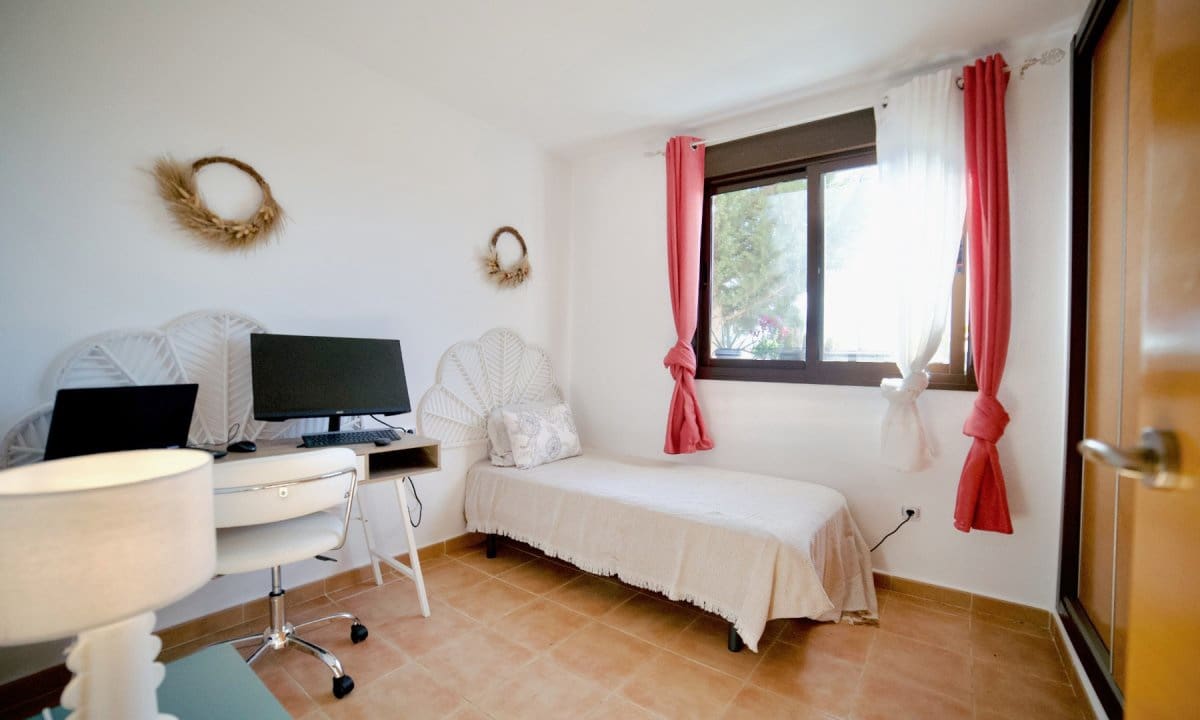 2 makuuhuone Huoneisto myytävänä paikassa Los Collados mukana uima-altaan - 132 500 € (Ref: 9581370)