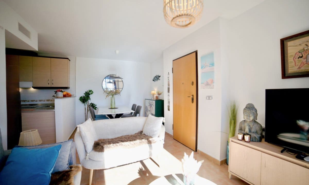 2 makuuhuone Huoneisto myytävänä paikassa Los Collados mukana uima-altaan - 132 500 € (Ref: 9581370)