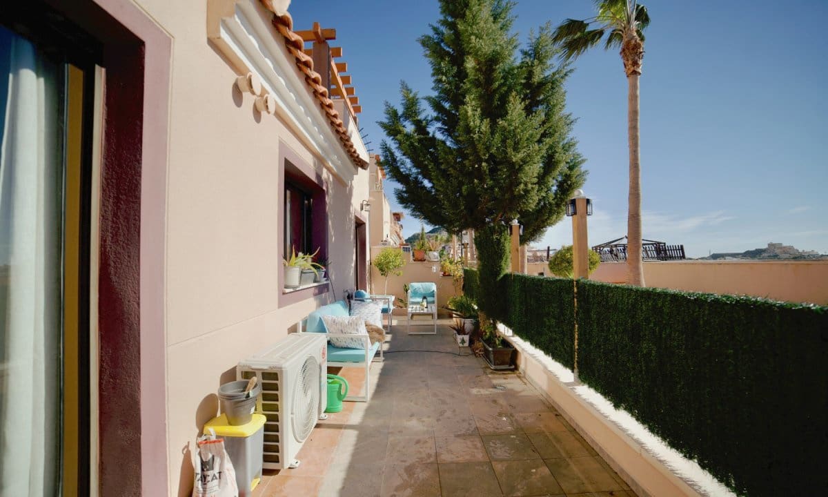 2 makuuhuone Huoneisto myytävänä paikassa Los Collados mukana uima-altaan - 132 500 € (Ref: 9581370)