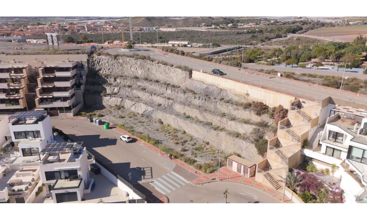 4 sypialnia Apartament na sprzedaż w Aguilas z basenem garażem - 560 000 € (Ref: 9654483)