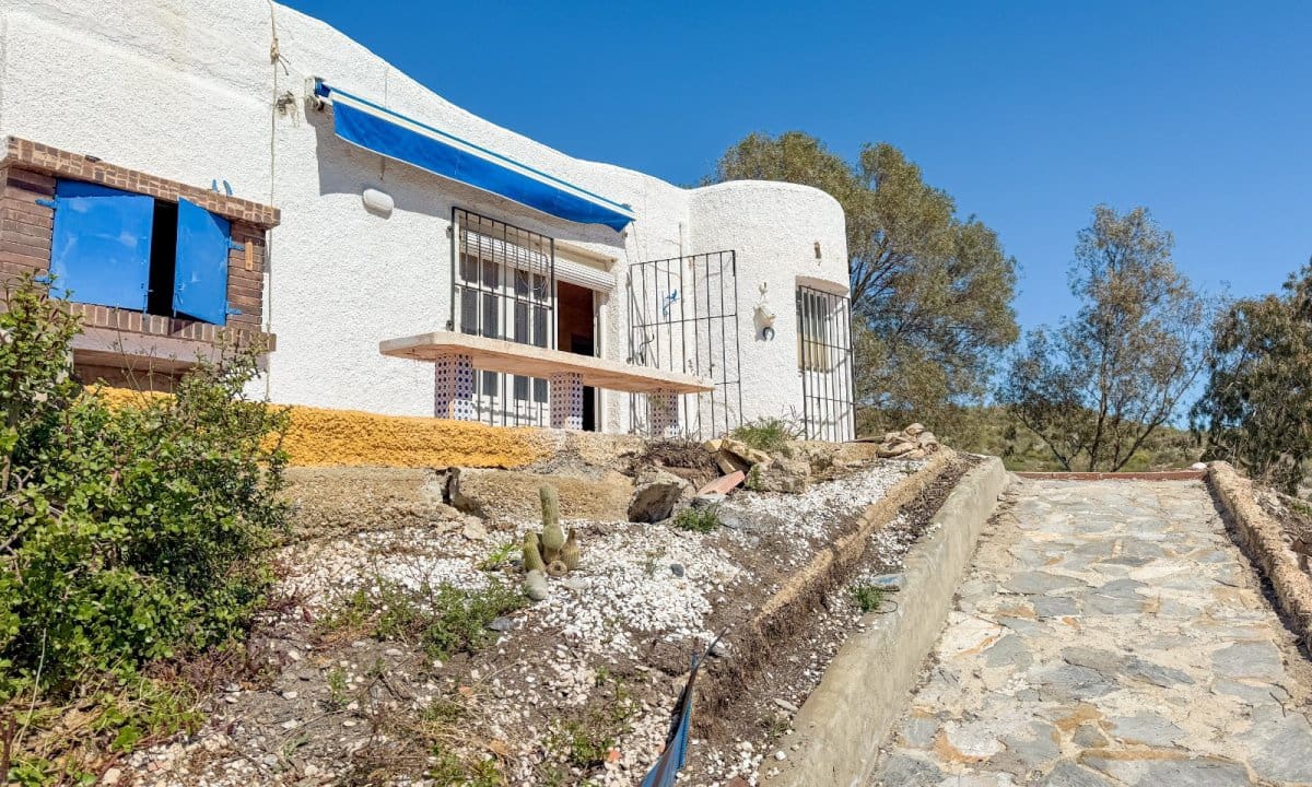 4 bedroom Finca/Country House for sale in Calabardina with pool - € 320,000 (Ref: 9709446)