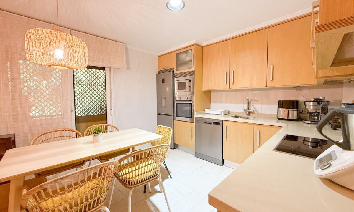 3 bedroom Apartment for sale in Aguilas with pool garage - € 228,000 (Ref: 9731516)