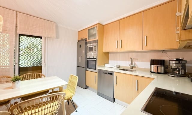 Apartamento de 3 habitaciones en Los Collados - Los Geraneos, Aguilas en venta con piscina garaje - 228.000 € (Ref: 9731516)