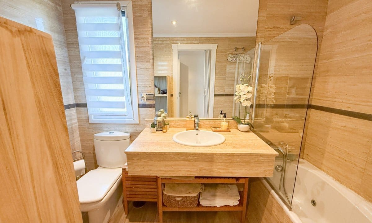 3 bedroom Apartment for sale in Aguilas with pool garage - € 228,000 (Ref: 9731516)