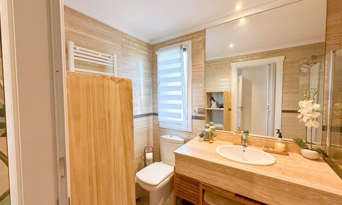 3 bedroom Apartment for sale in Aguilas with pool garage - € 228,000 (Ref: 9731516)