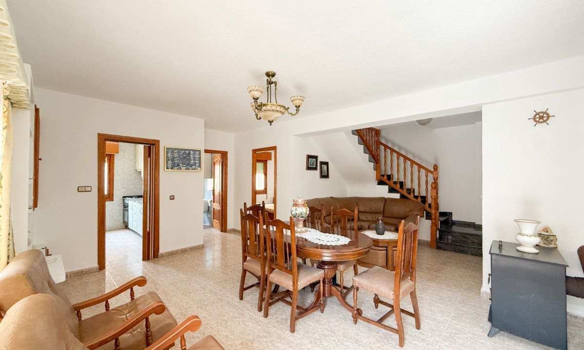 Chalet de 4 habitaciones en Aguilas en venta con garaje - 360.000 € (Ref: 9734214)
