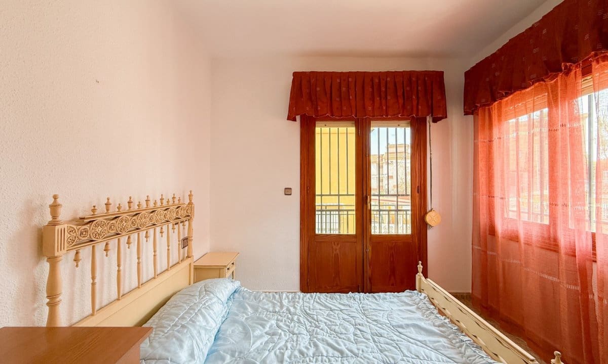 Chalet de 4 habitaciones en Aguilas en venta con garaje - 360.000 € (Ref: 9734214)