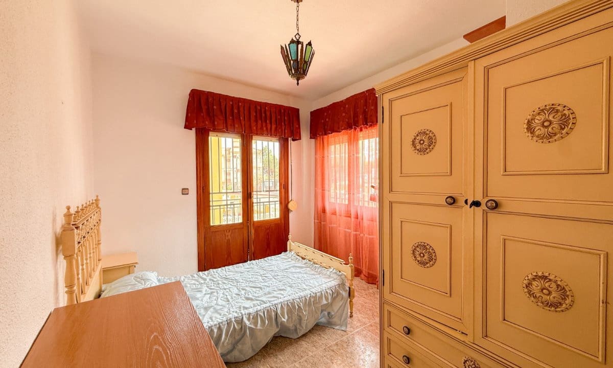 Chalet de 4 habitaciones en Aguilas en venta con garaje - 360.000 € (Ref: 9734214)