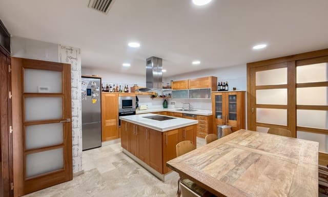 4 sovrum Takvåning till salu i Casco Antiguo, Aguilas med garage - 620 000 € (Ref: 9796539)