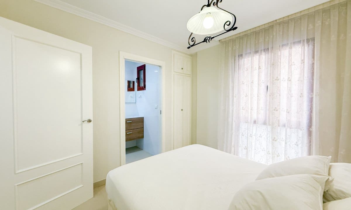 2 bedroom Apartment for sale in Aguilas with garage - € 230,000 (Ref: 9828143)