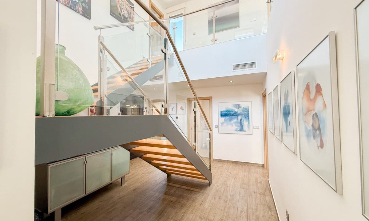 4 bedroom Villa for sale in Aguilas with garage - € 695,000 (Ref: 9838774)