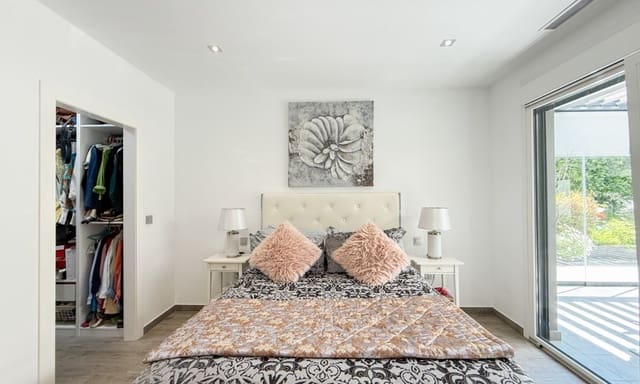 4 soveværelse Villa til salg i El Rubial, Aguilas med garage - € 695.000 (Ref: 9838774)