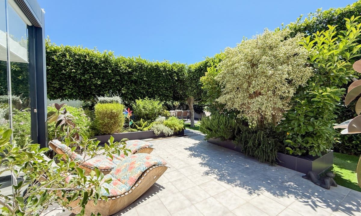 4 bedroom Villa for sale in Aguilas with garage - € 695,000 (Ref: 9838774)