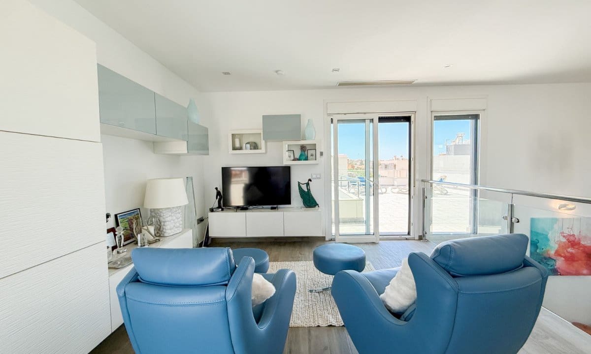 4 bedroom Villa for sale in Aguilas with garage - € 695,000 (Ref: 9838774)