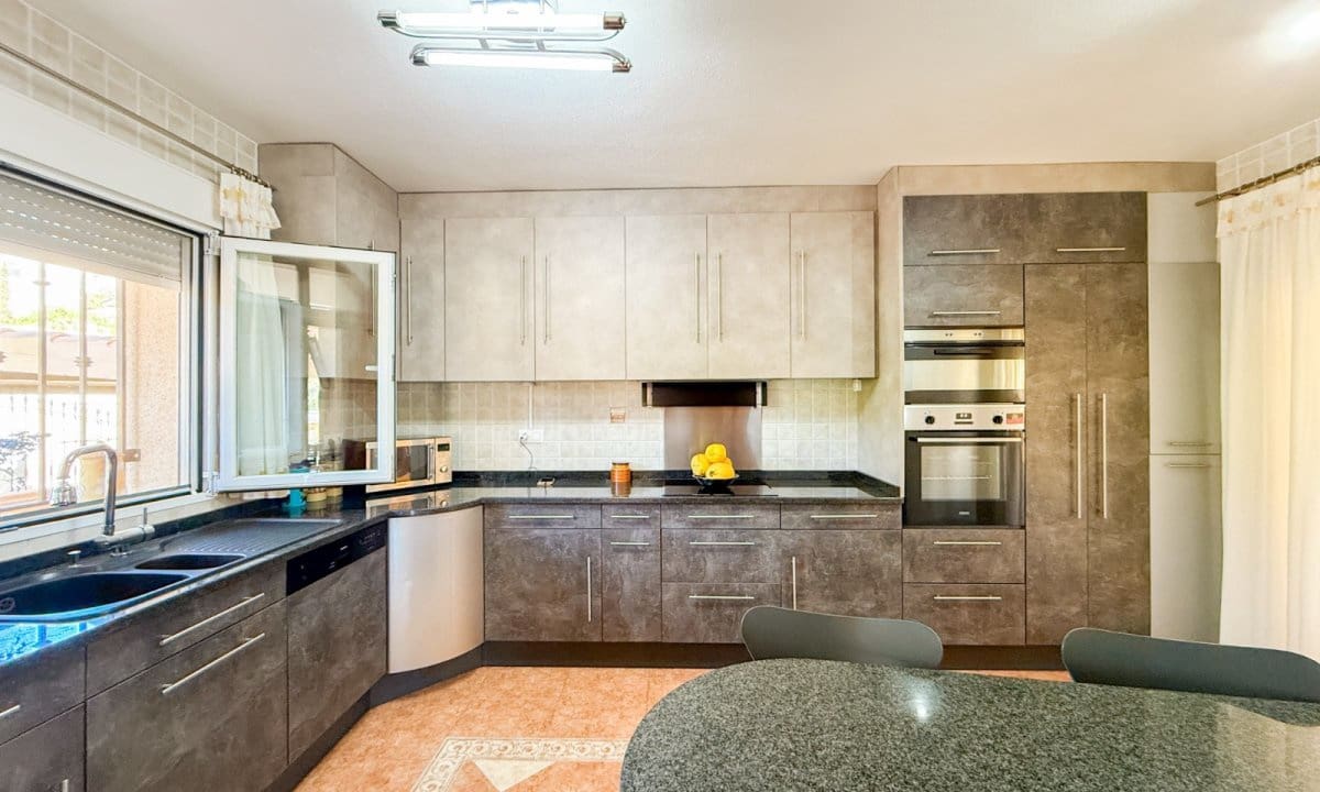 4 soveværelse Villa til salg i Aguilas med swimmingpool garage - € 340.000 (Ref: 9850773)