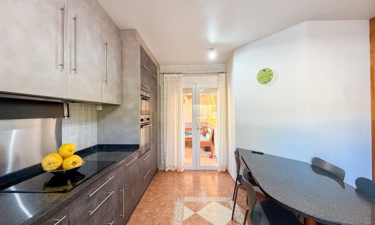 4 soveværelse Villa til salg i Aguilas med swimmingpool garage - € 340.000 (Ref: 9850773)