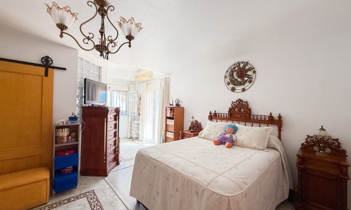4 soveværelse Villa til salg i Aguilas med swimmingpool garage - € 340.000 (Ref: 9850773)