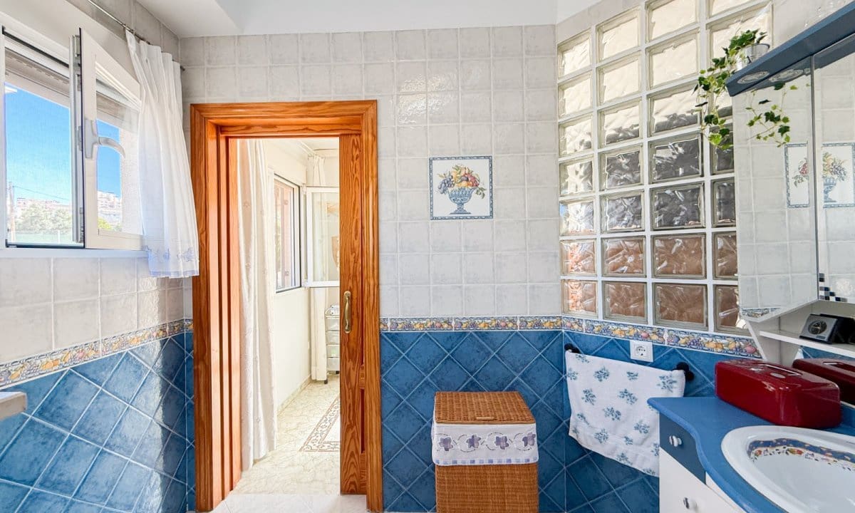 4 soveværelse Villa til salg i Aguilas med swimmingpool garage - € 340.000 (Ref: 9850773)