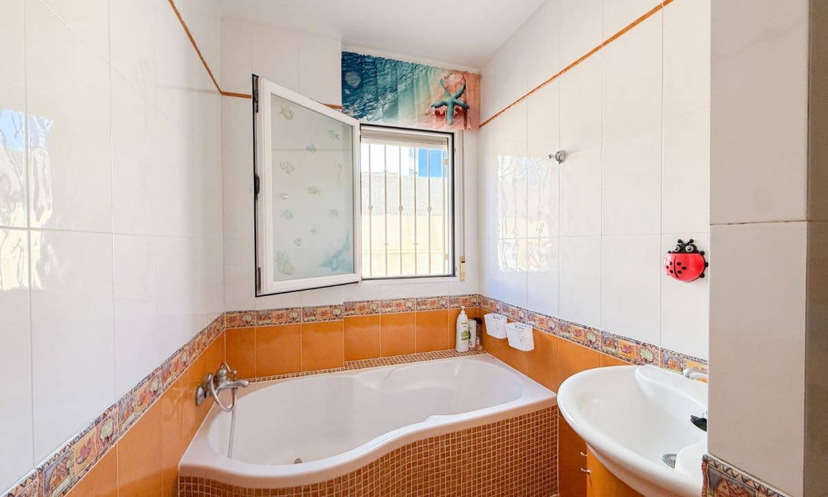 4 soveværelse Villa til salg i Aguilas med swimmingpool garage - € 340.000 (Ref: 9850773)