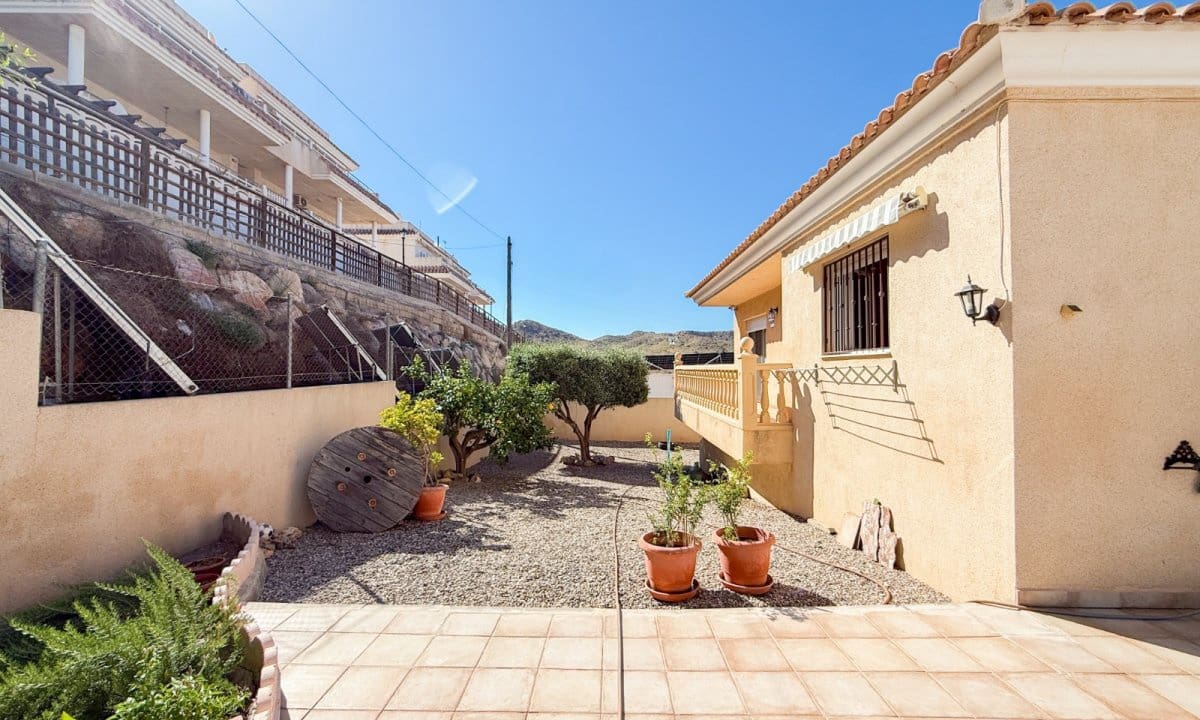 4 soveværelse Villa til salg i Aguilas med swimmingpool garage - € 340.000 (Ref: 9850773)