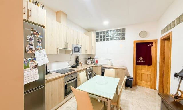 2 bedroom Apartment for sale in Casco Antiguo, Aguilas - € 105,000 (Ref: 9854711)