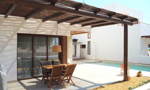 3 soveværelse Villa til salg i El Pozo del Esparto, Cuevas del Almanzora med swimmingpool - € 320.000 (Ref: 9858956)
