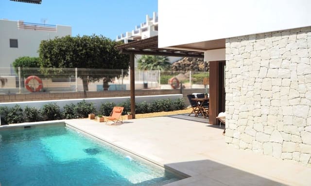 3 soveværelse Villa til salg i El Pozo del Esparto, Cuevas del Almanzora med swimmingpool - € 320.000 (Ref: 9858956)