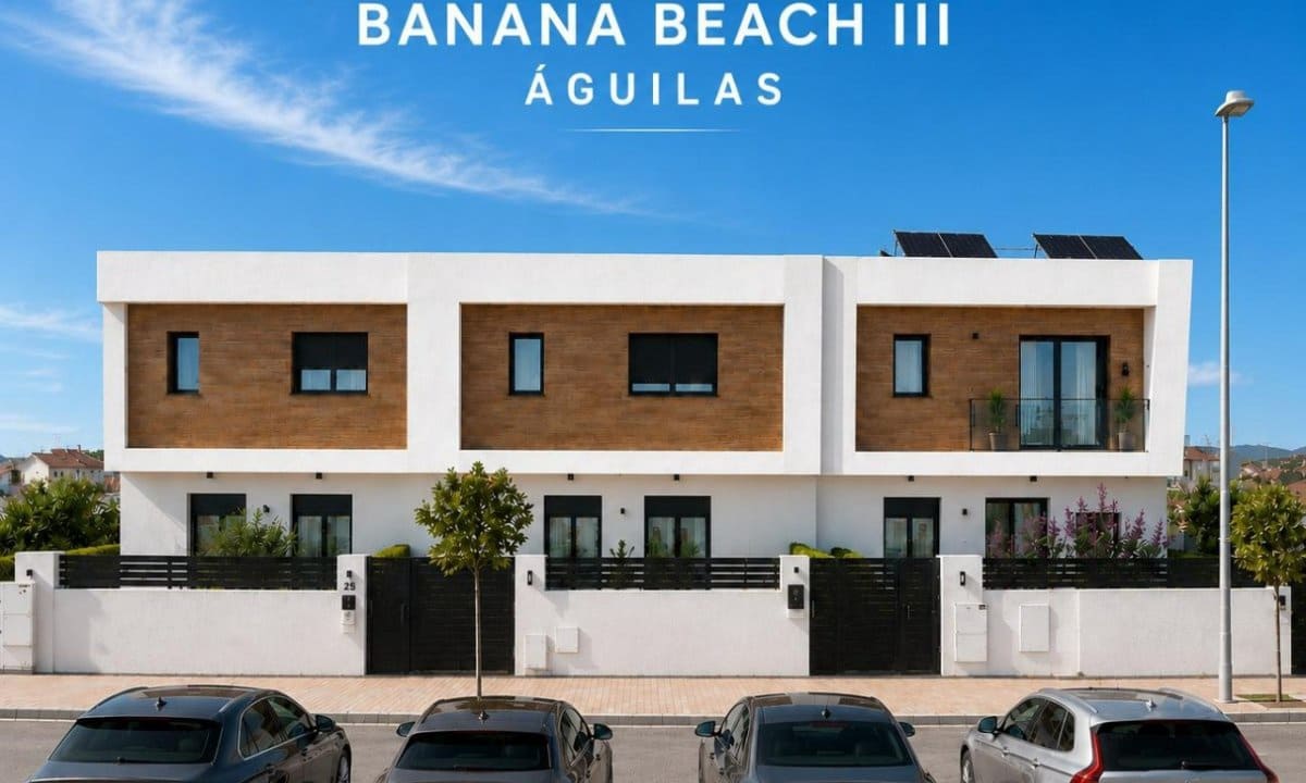 3 bedroom Townhouse for sale in Aguilas with pool garage - € 345,000 (Ref: 9868037)