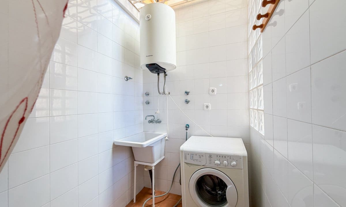 5 soverom Hus til salgs i Aguilas med svømmebasseng garasje - € 285 000 (Ref: 9906637)