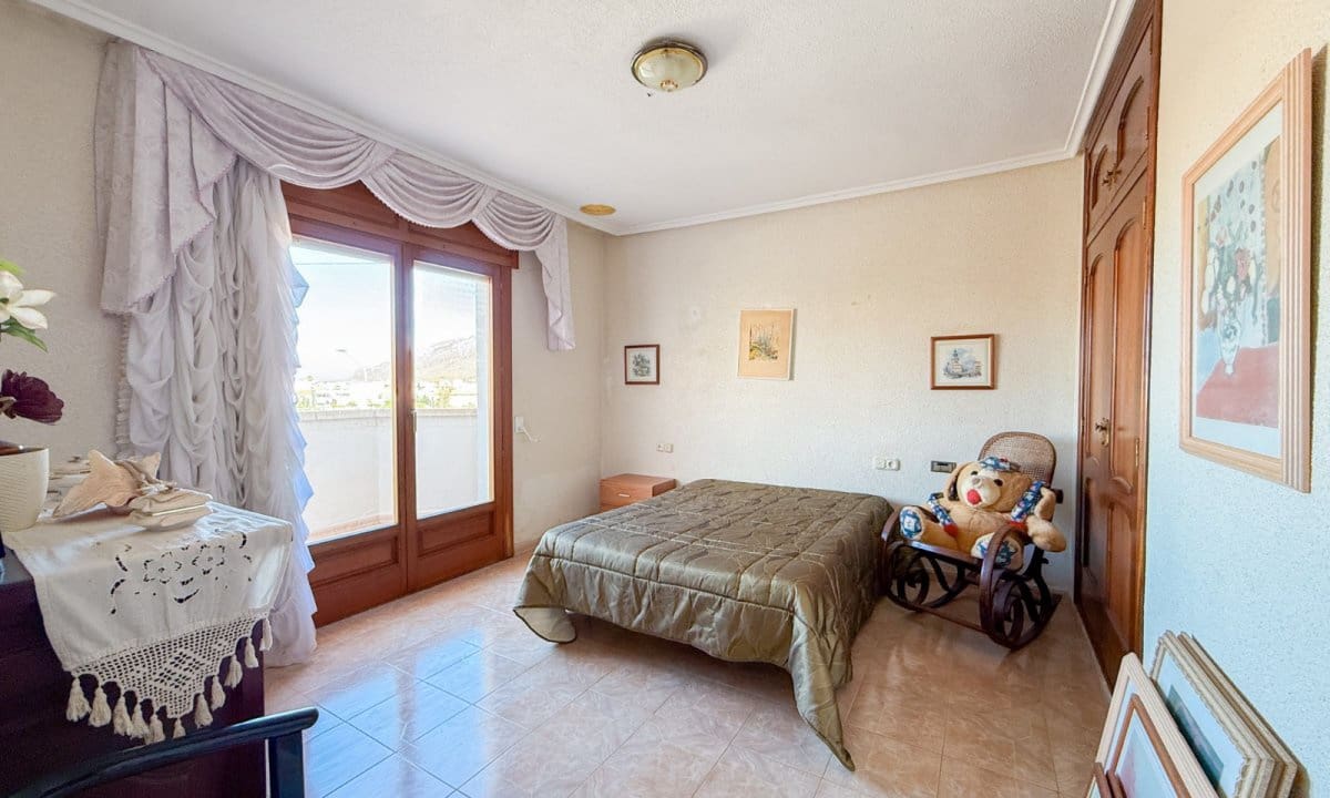 4 sypialnia Willa na sprzedaż w Calabardina z garażem - 420 000 € (Ref: 9919178)