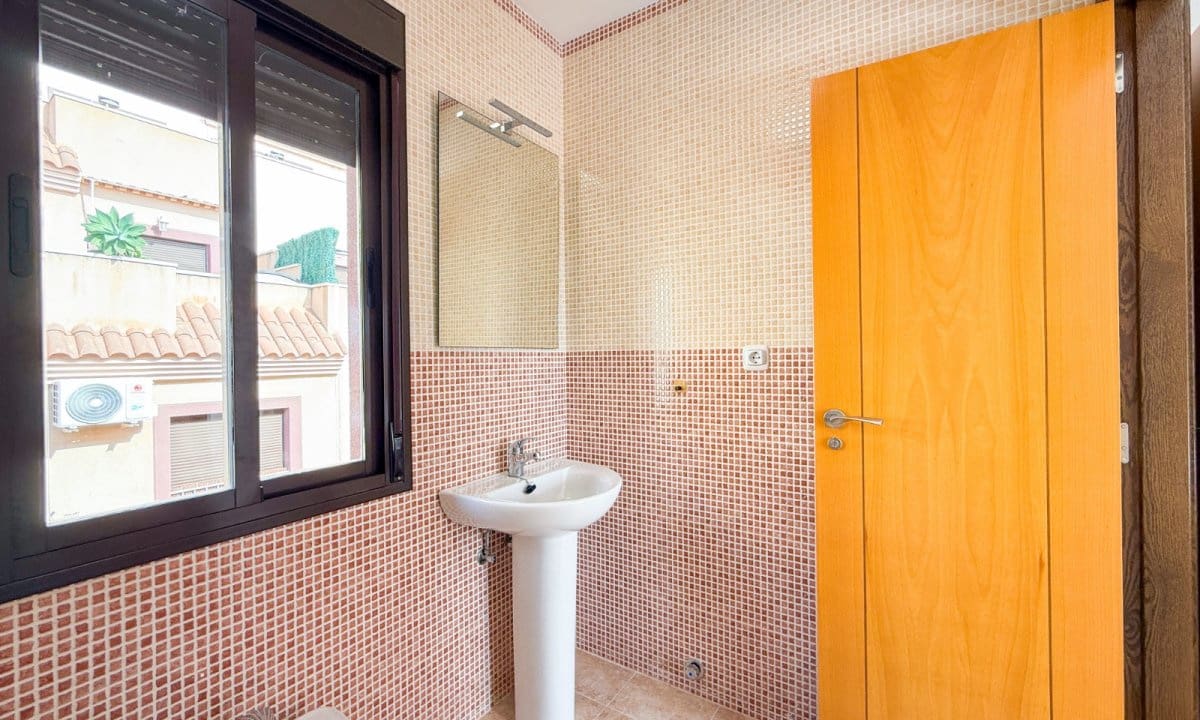 2 bedroom Penthouse for sale in Aguilas with pool - € 164,000 (Ref: 9921572)