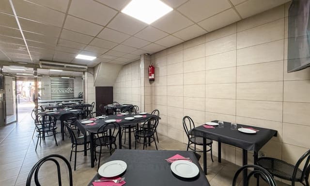 1 soveværelse Erhverv til salg i Casco Antiguo, Aguilas - € 115.000 (Ref: 9941632)