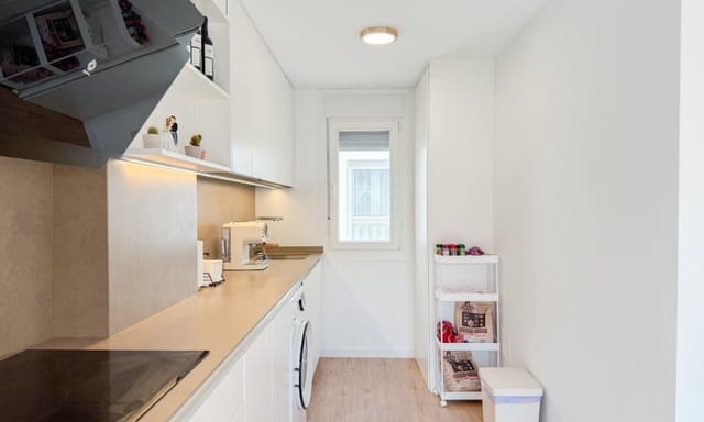 3 soveværelse Lejlighed til salg i Casco Antiguo, Aguilas med garage - € 190.000 (Ref: 9958937)