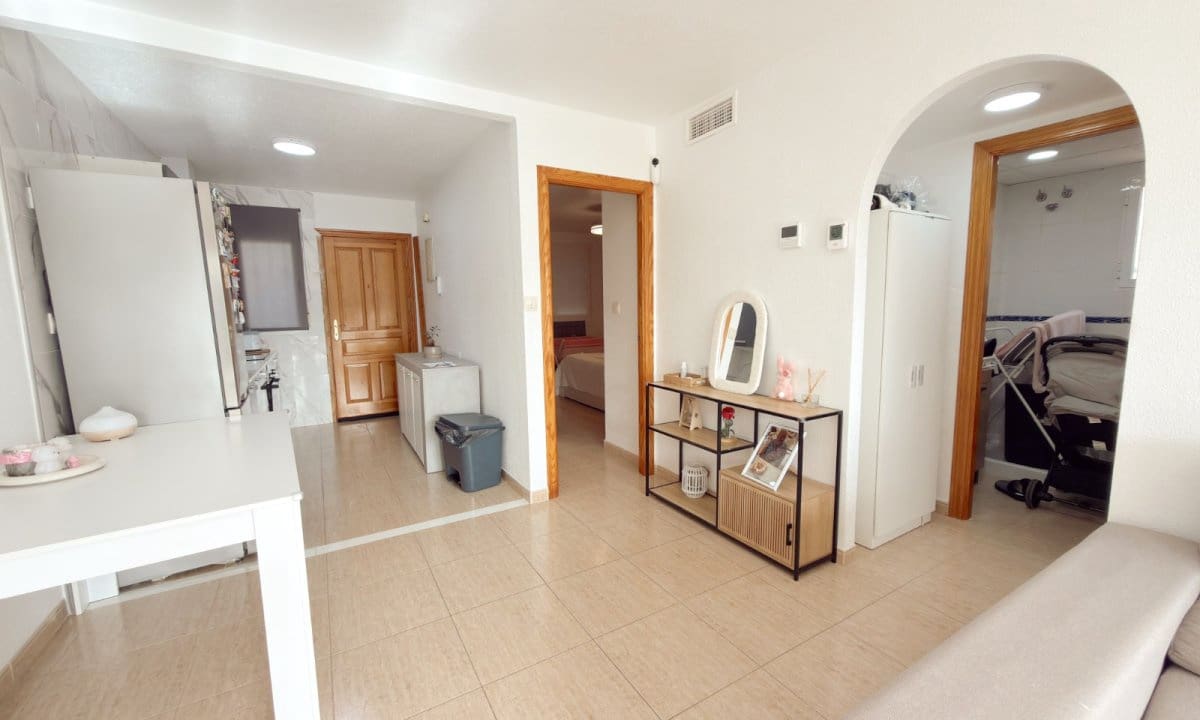 2 bedroom Apartment for sale in Los Collados with pool garage - € 143,000 (Ref: 9966037)