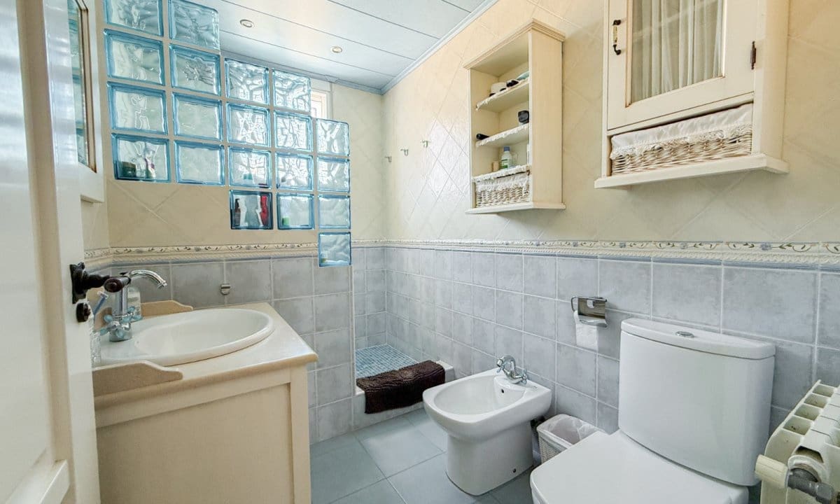 3 sypialnia Apartament na sprzedaż w Calarreona z basenem garażem - 630 000 € (Ref: 9996488)