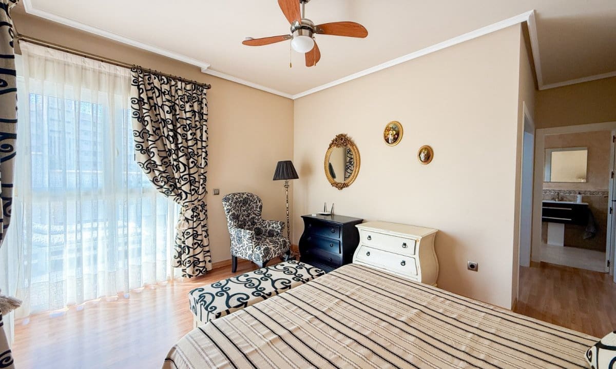 3 sypialnia Apartament na sprzedaż w Calarreona z basenem garażem - 630 000 € (Ref: 9996488)